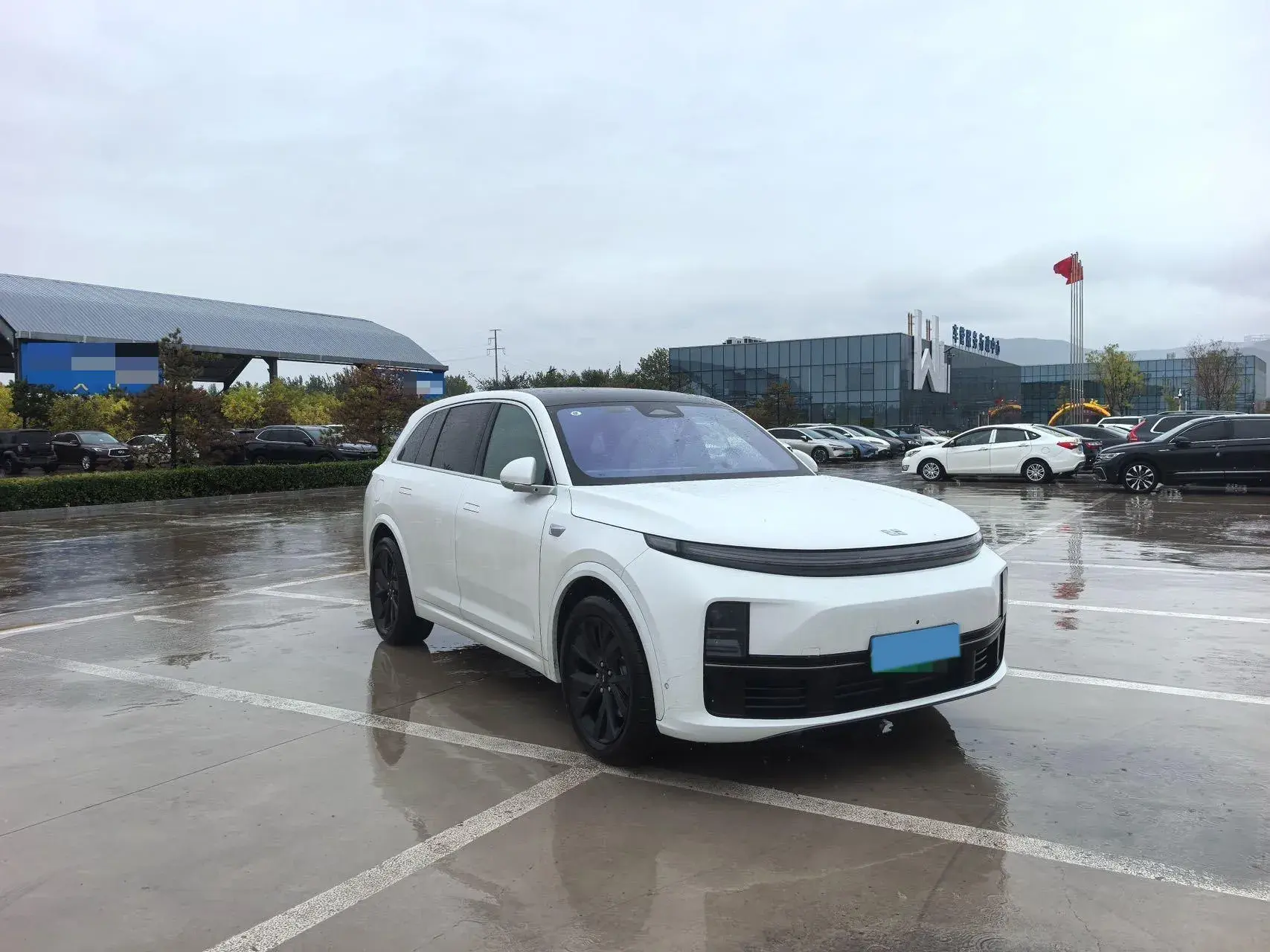 2023 LI L7 thumbnail 3