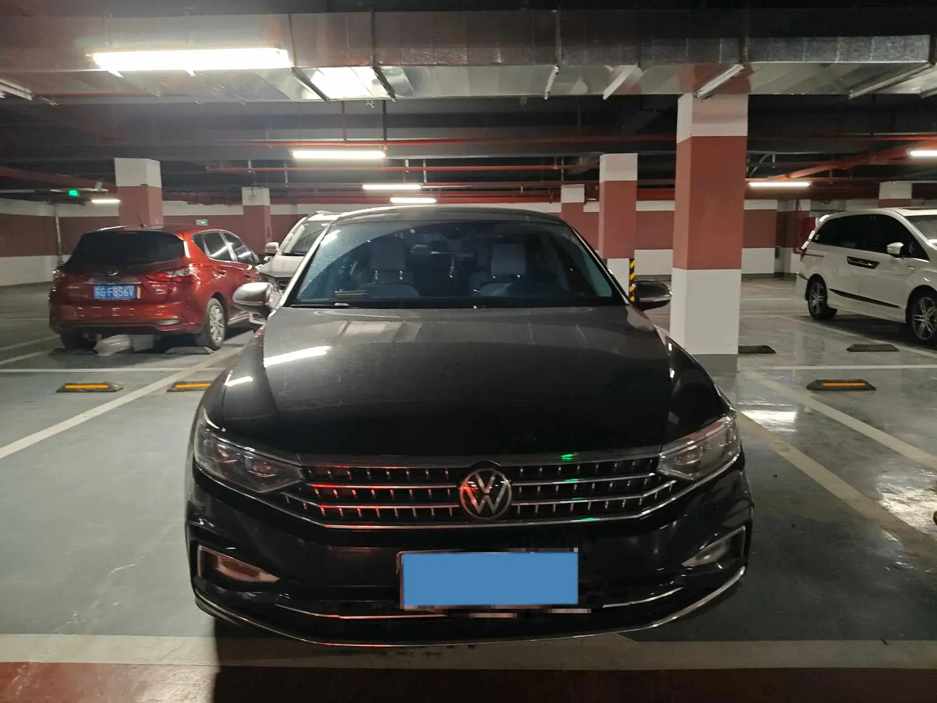 2024 VOLKSWAGEN MAGOTAN thumbnail 2