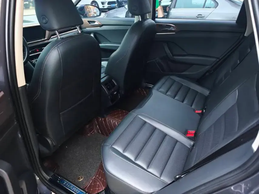 2020 VOLKSWAGEN THARU thumbnail 3