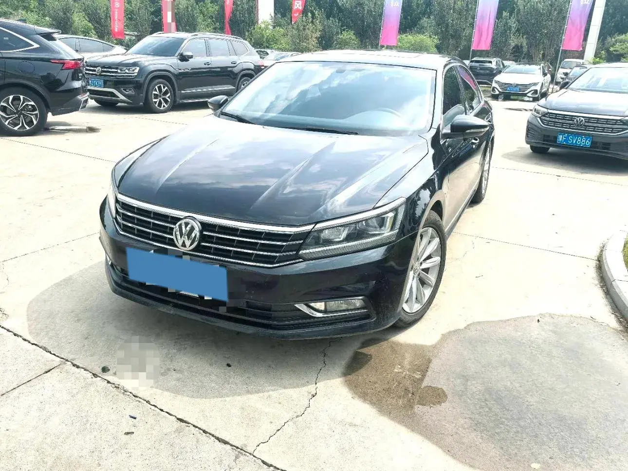 2017 VOLKSWAGEN PASSAT view 1