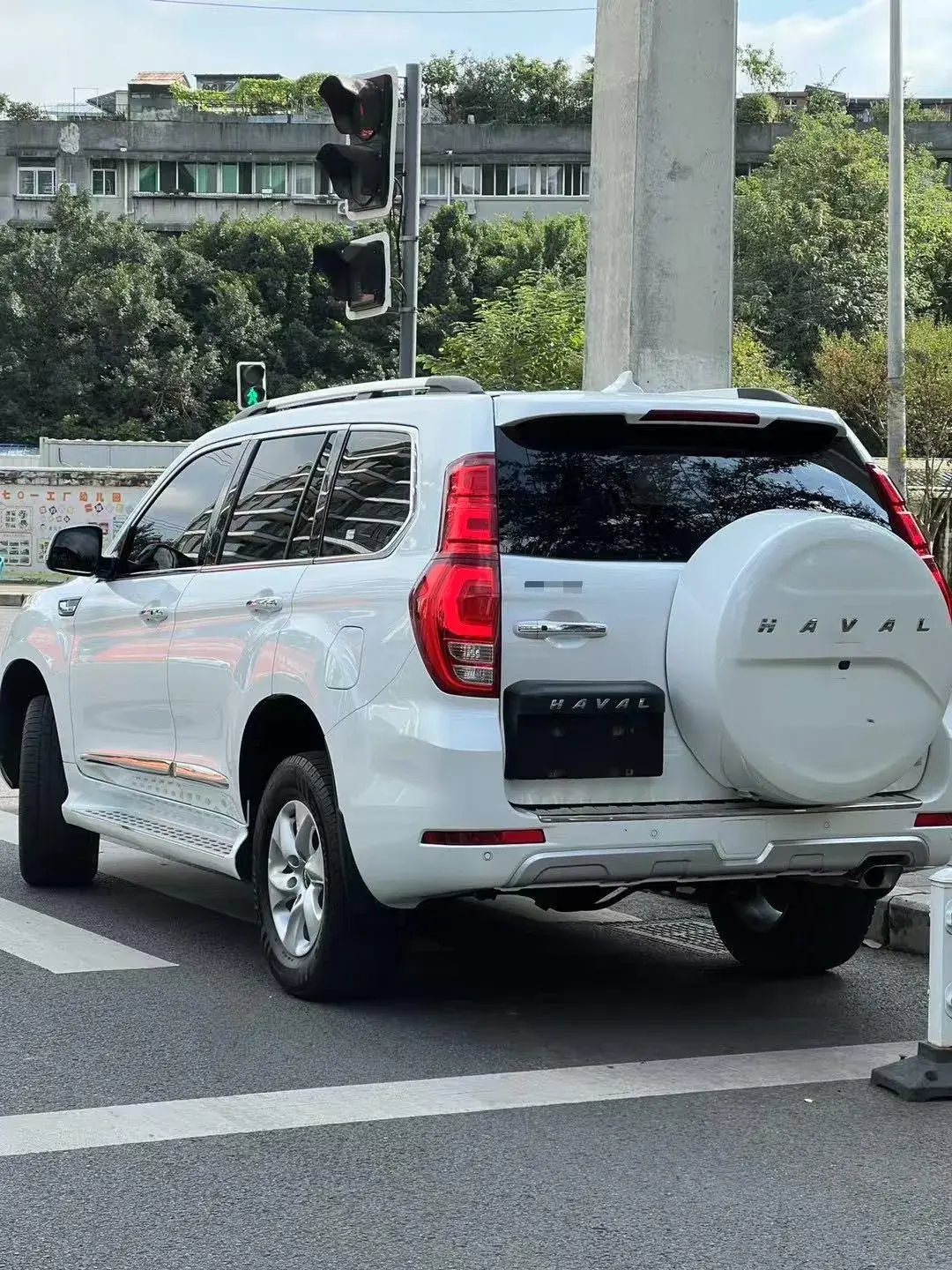 2022 HAVAL H9 thumbnail 3