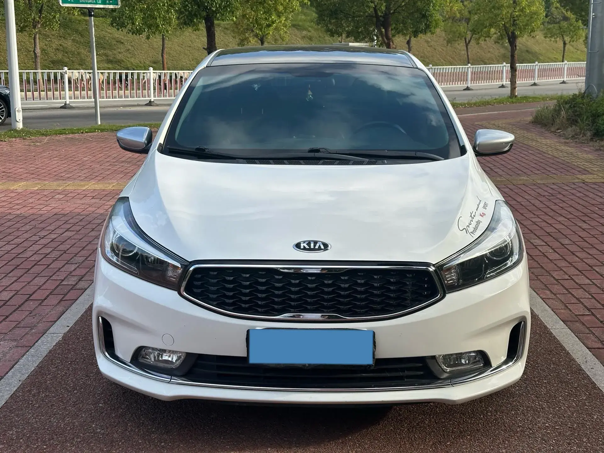 2016 KIA K3 thumbnail 2