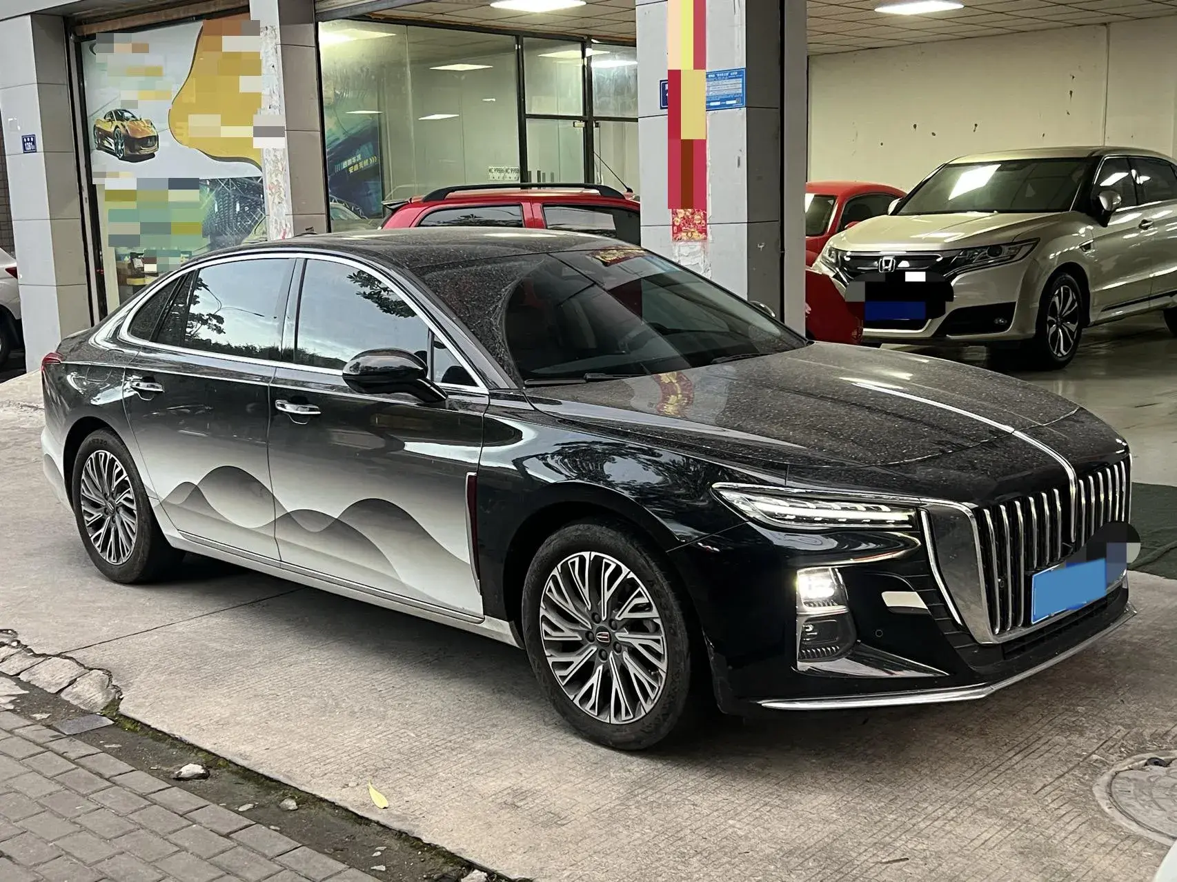 2023 HONGQI H5 thumbnail 3