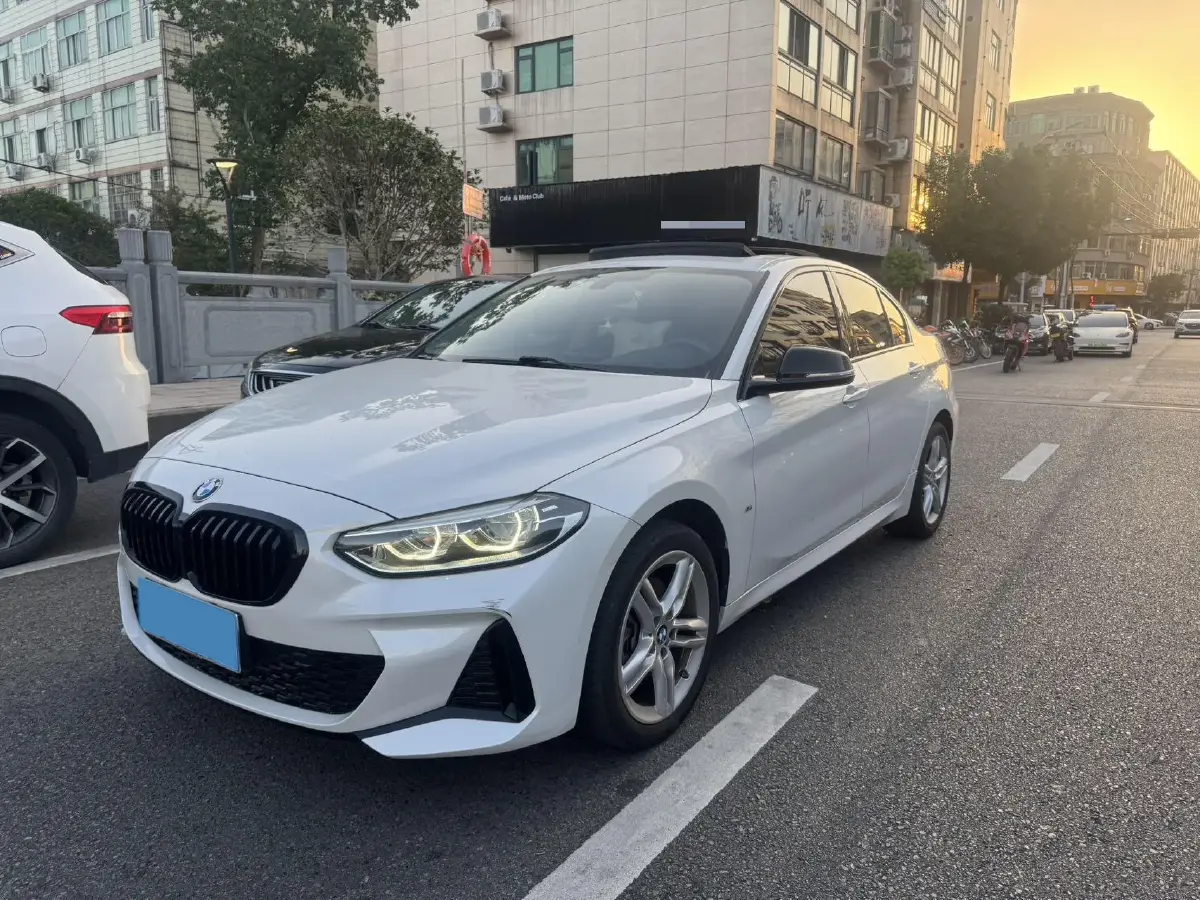 2021 BMW 1 Series 1.5T 140HP L3 7DCT