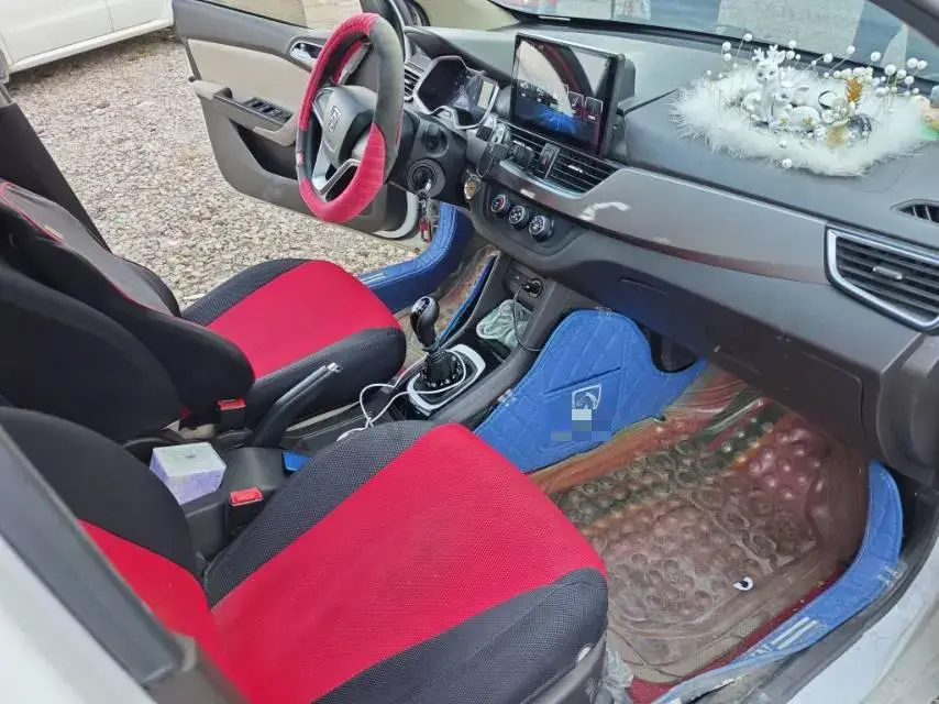 2019 BAOJUN 530 thumbnail 4