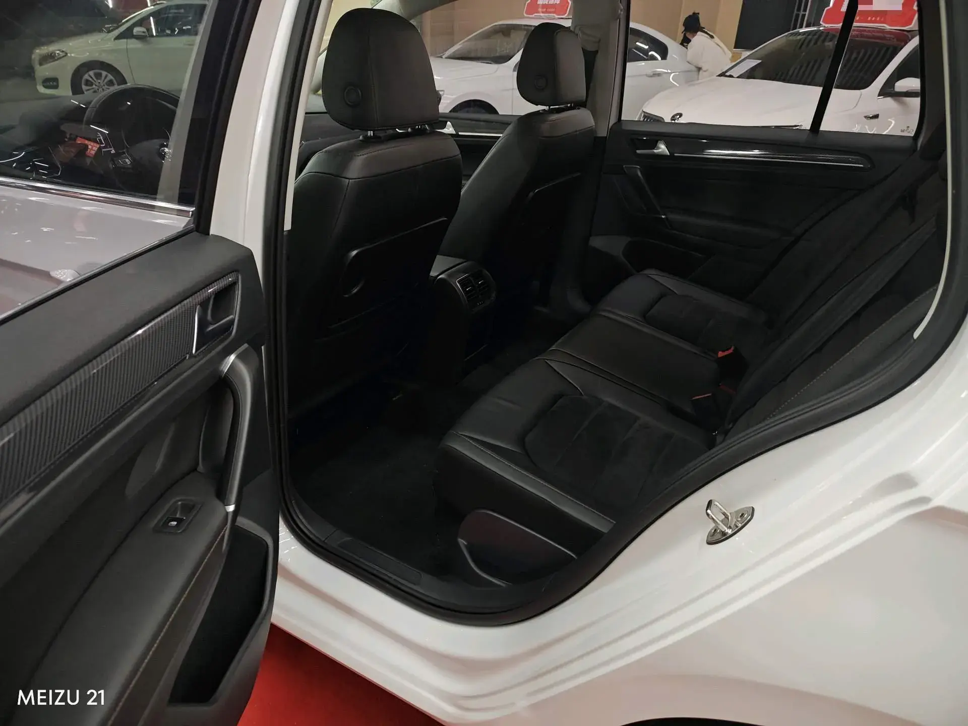 2018 VOLKSWAGEN GOLF thumbnail 4