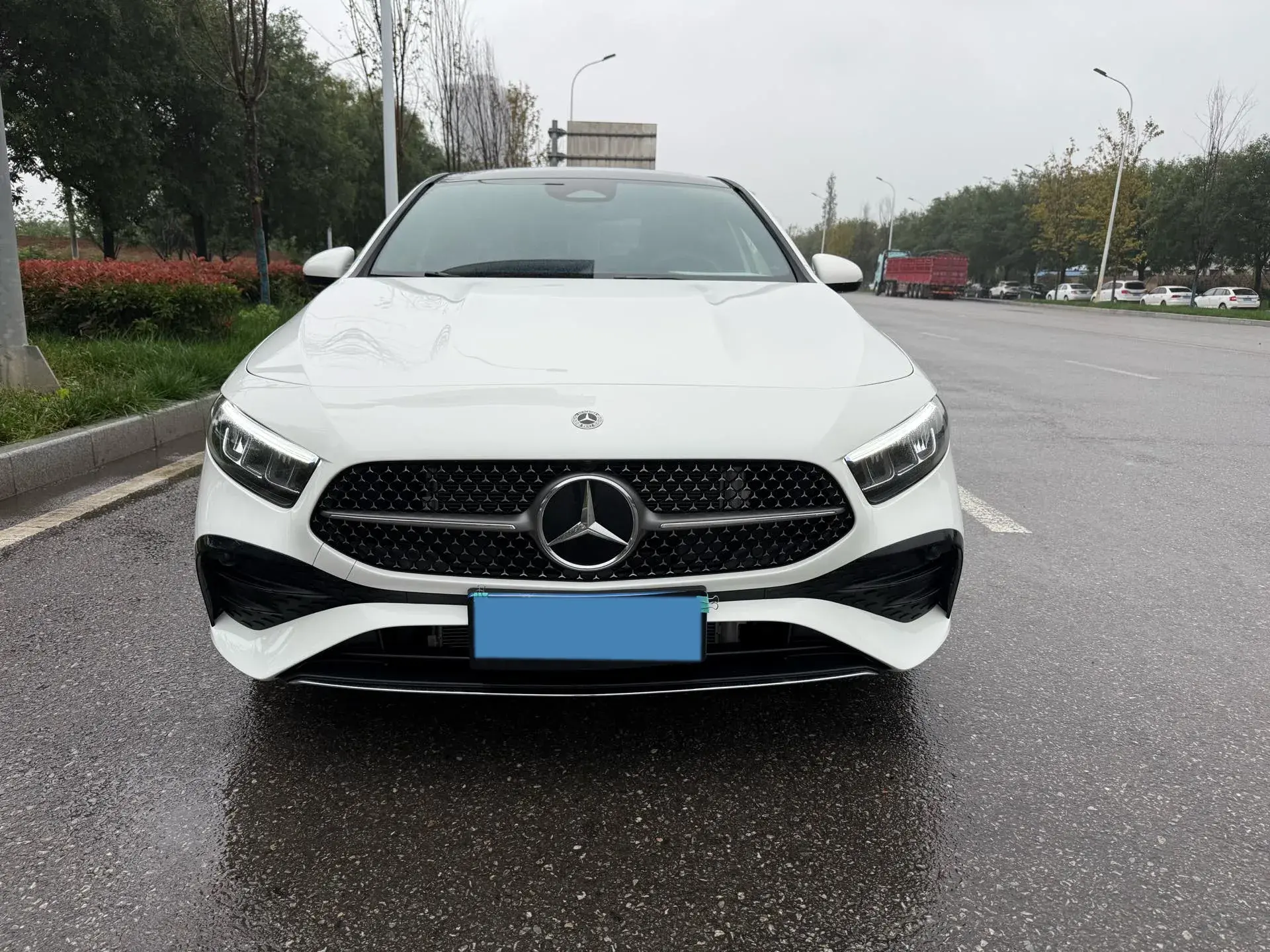 2024 MERCEDES-BENZ A thumbnail 2