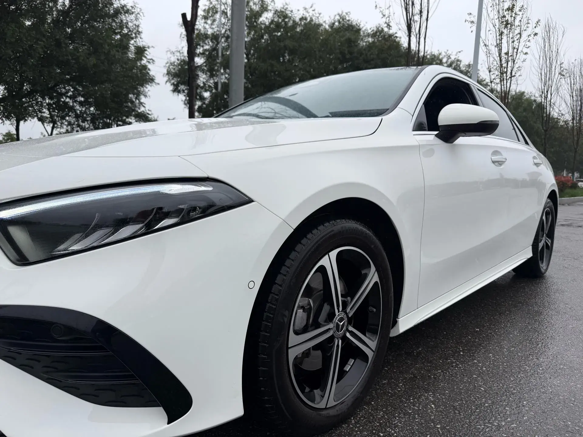 2024 MERCEDES-BENZ A thumbnail 4