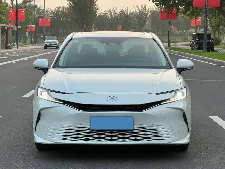 2024 TOYOTA CAMRY thumbnail 2