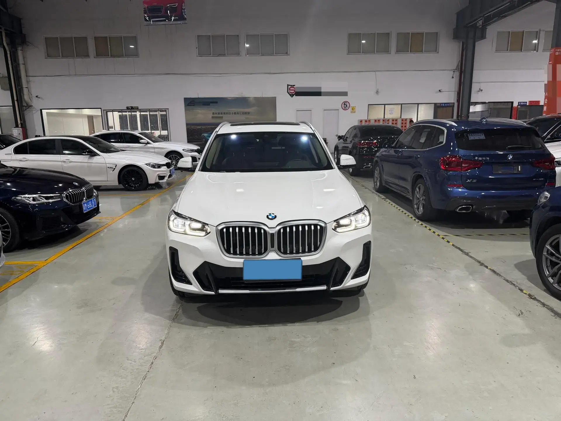 2022 BMW X3 thumbnail 2