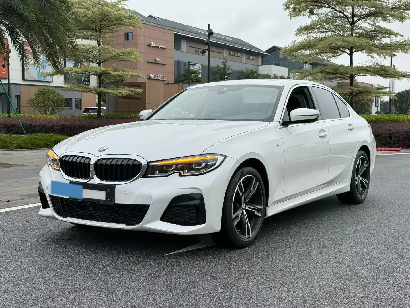 2021 BMW 3 view 1