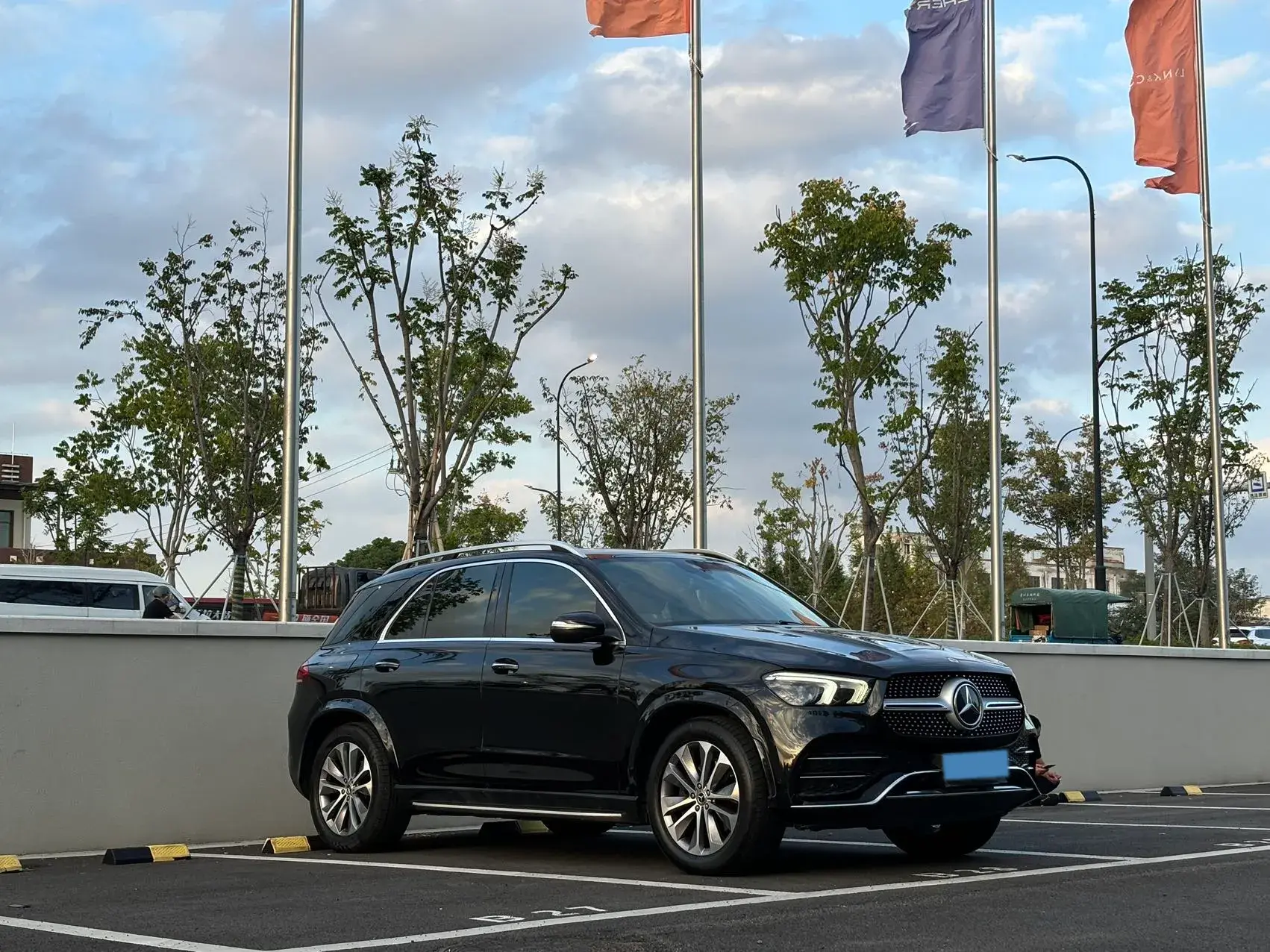 2021 MERCEDES-BENZ GLE thumbnail 3