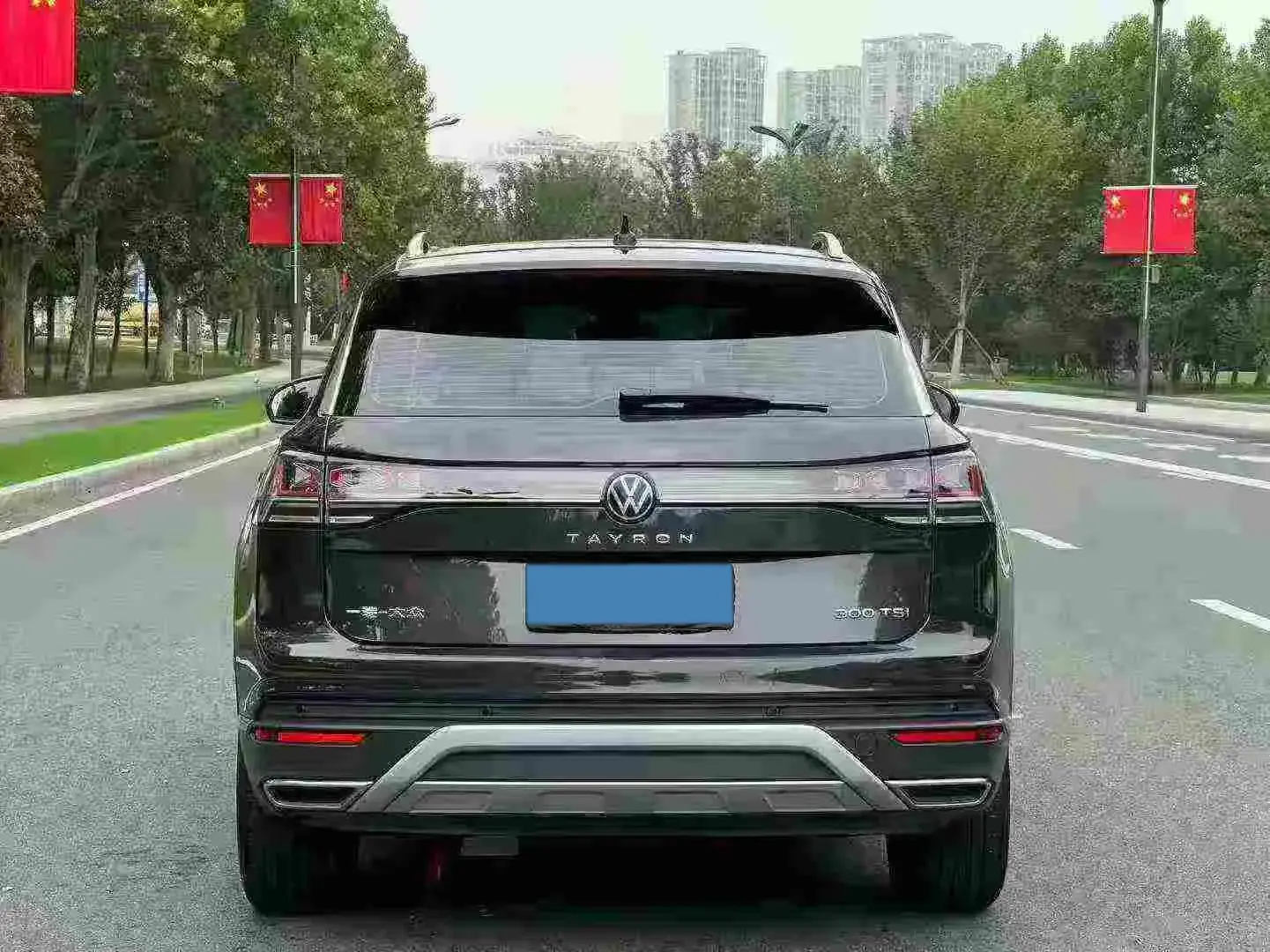 2024 VOLKSWAGEN TAYRON thumbnail 2