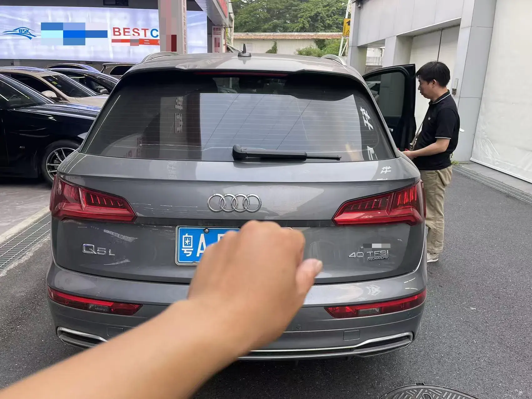 2020 AUDI Q5L thumbnail 3