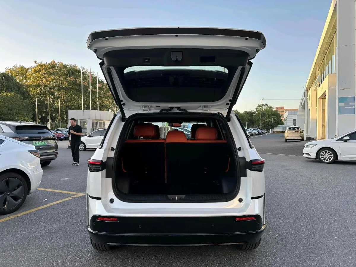 2025 Toyota BZ3X BEV 58.37KWH,autocango,china used car exporter,china ev exporter,chinese used car exporter,chinese used ev exporter