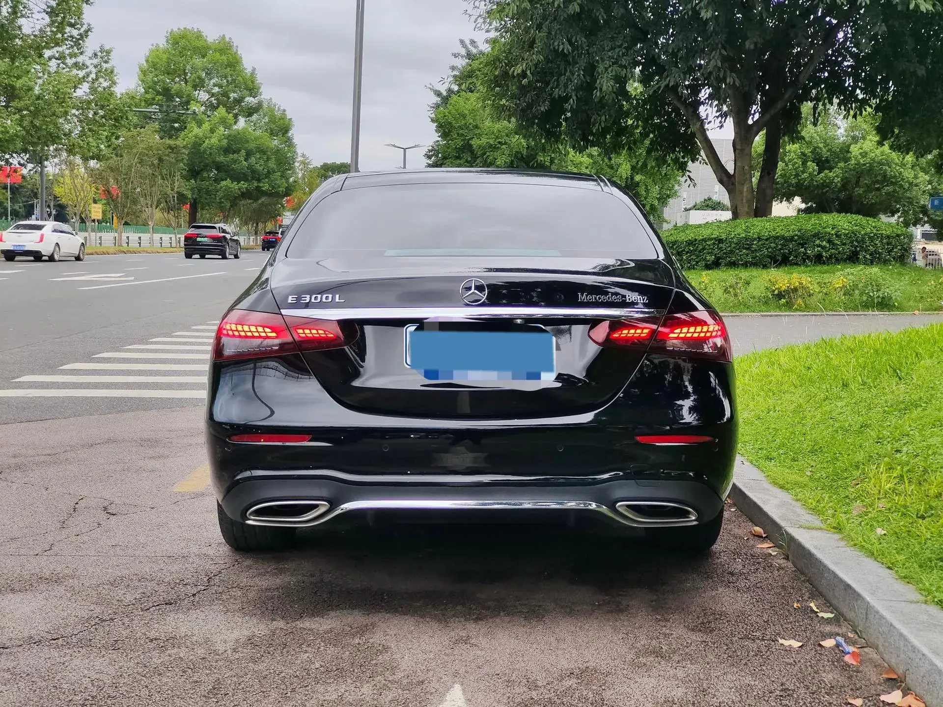 2023 MERCEDES-BENZ E thumbnail 3