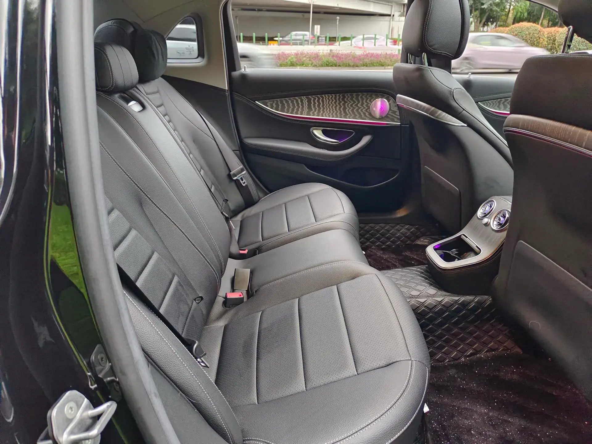 2023 MERCEDES-BENZ E thumbnail 4