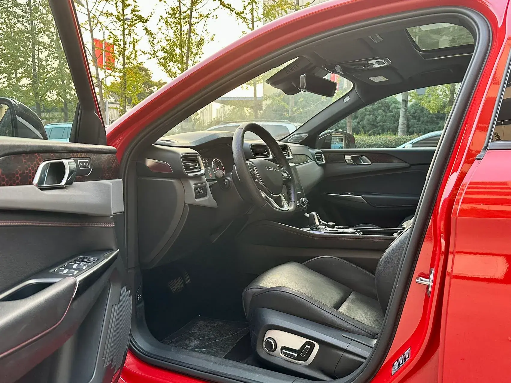 2020 LYNK&CO 03 thumbnail 4