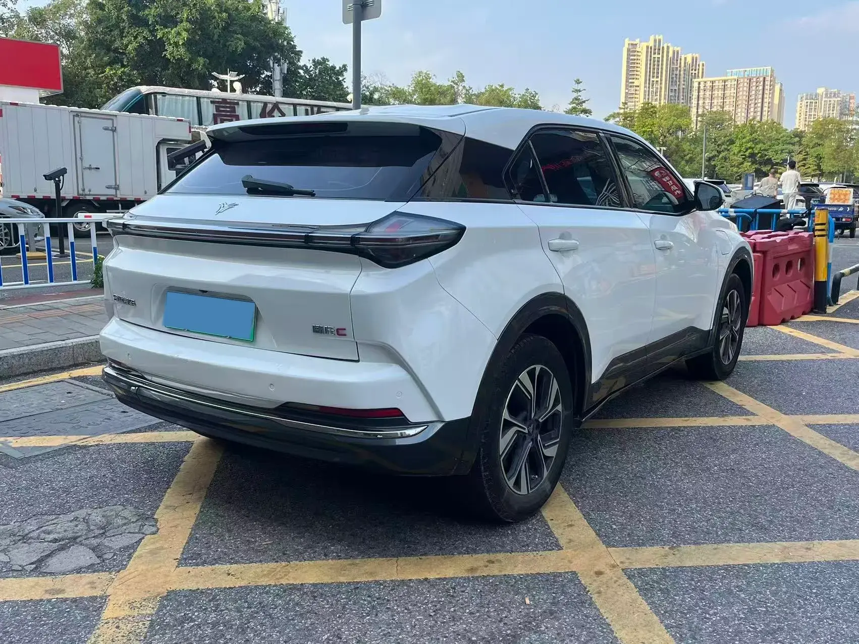 2021 NETA U thumbnail 3