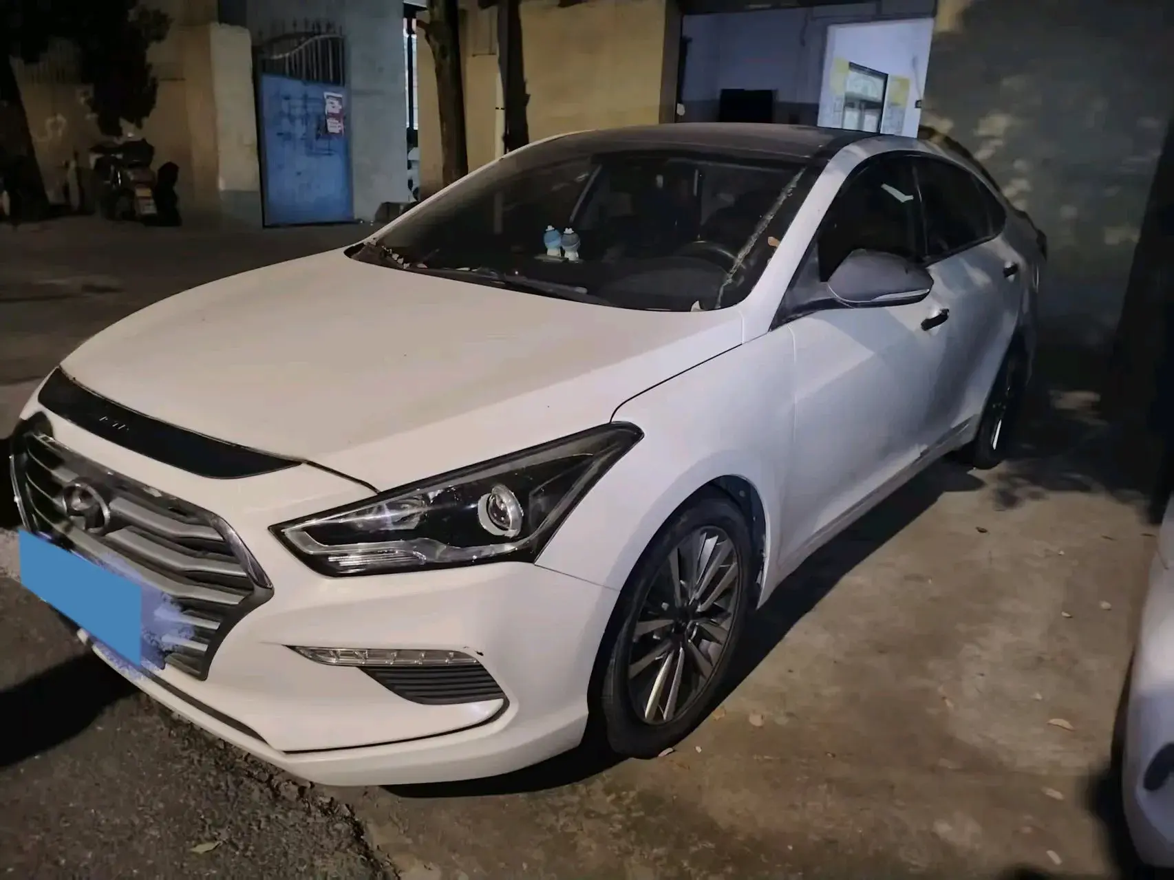 2017 HYUNDAI MISTRA view 1