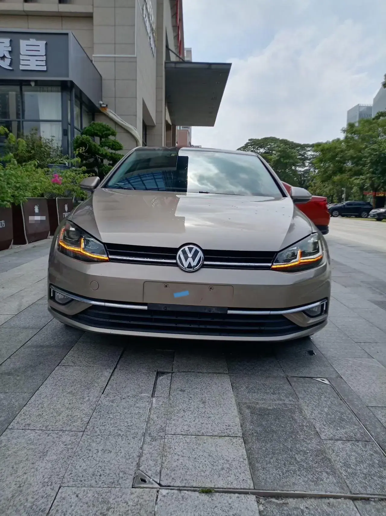 2019 VOLKSWAGEN GOLF thumbnail 2