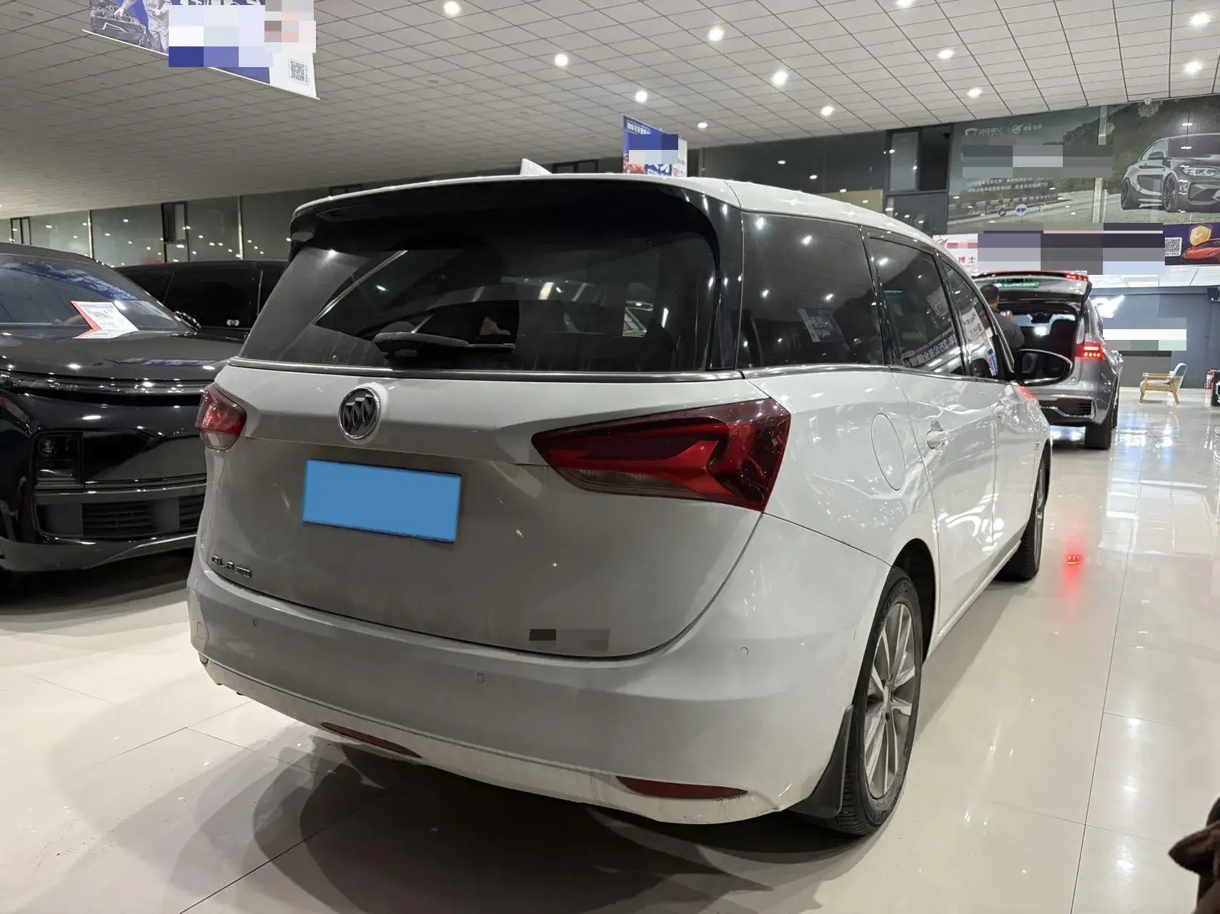 2019 BUICK GL6 thumbnail 3