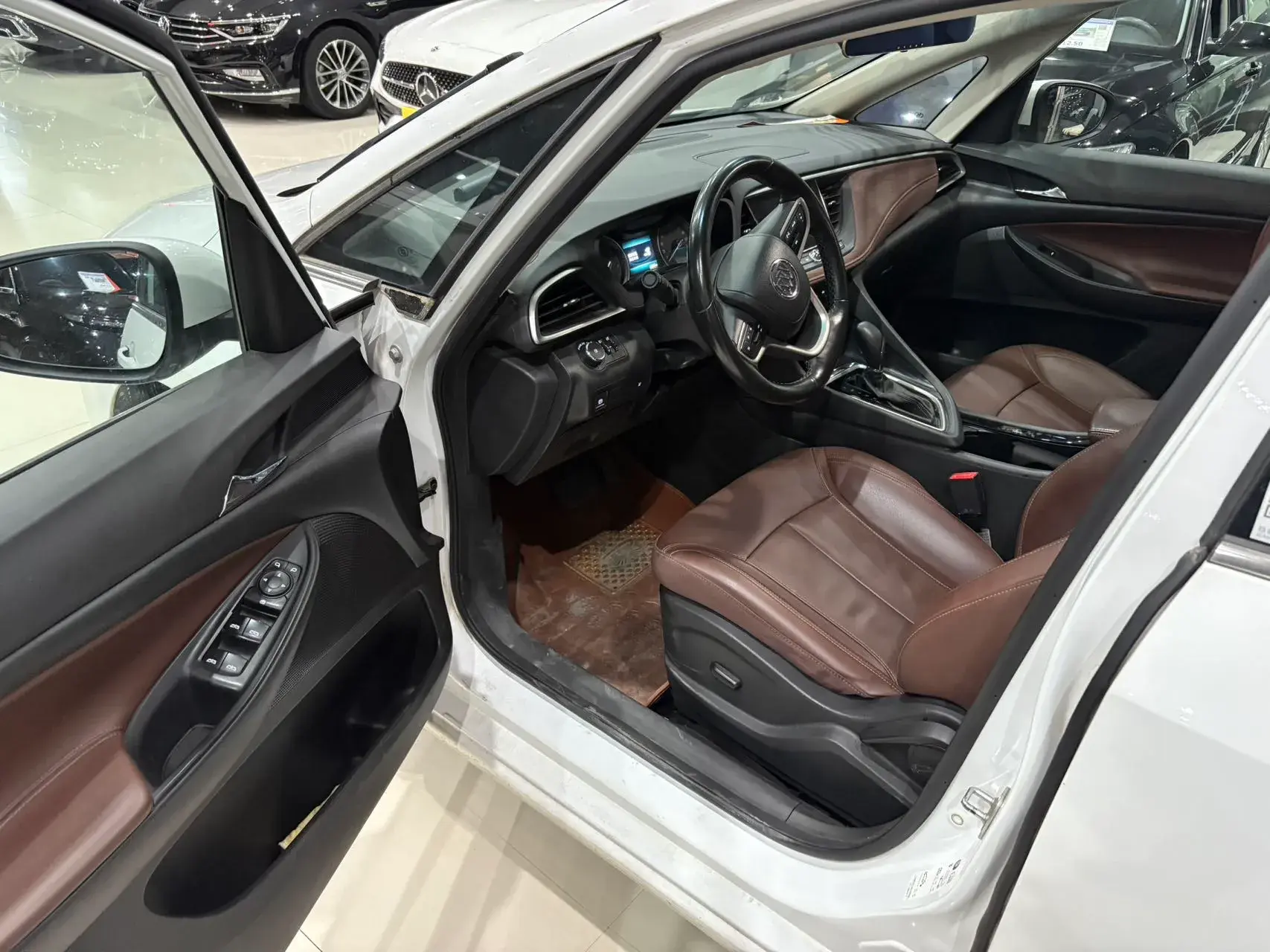 2019 BUICK GL6 thumbnail 4