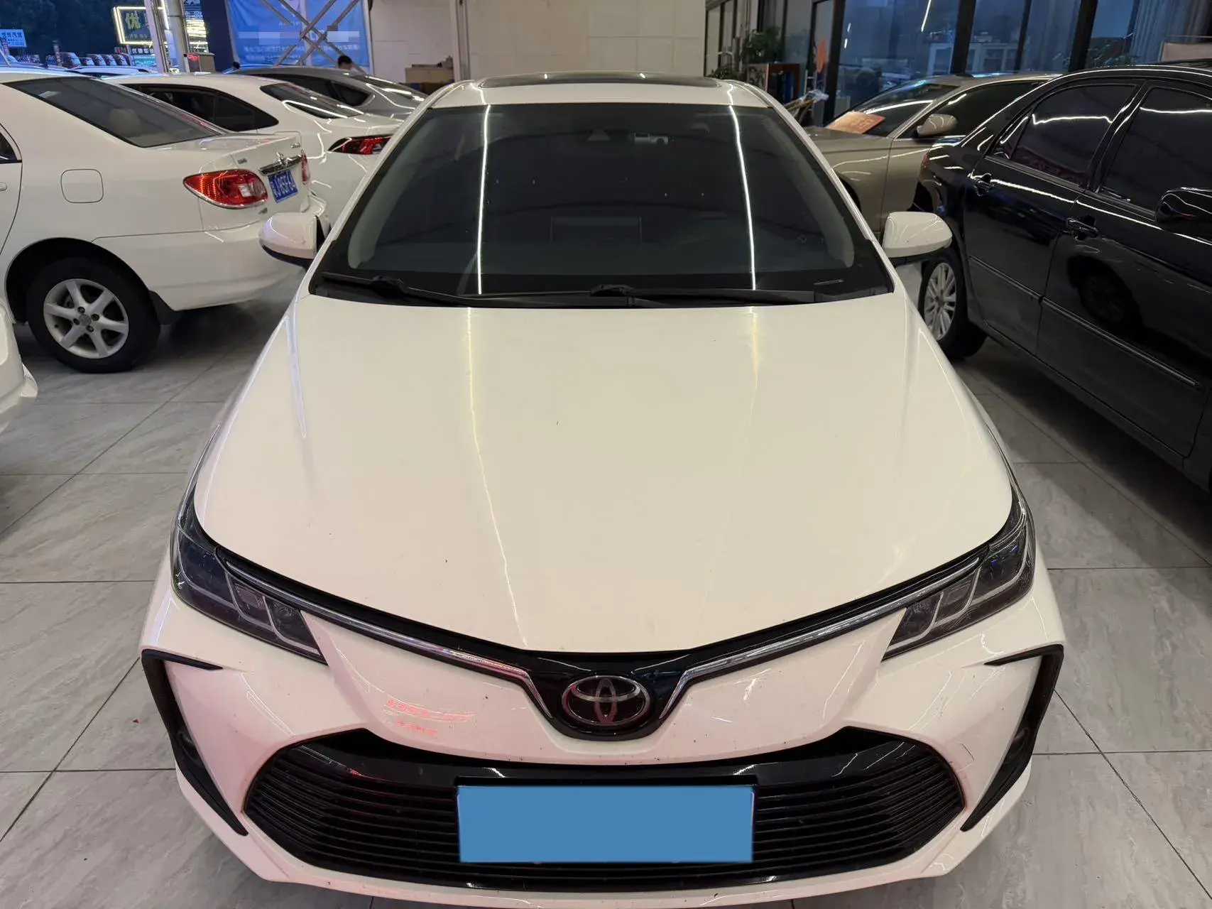 2019 TOYOTA COROLLA thumbnail 2