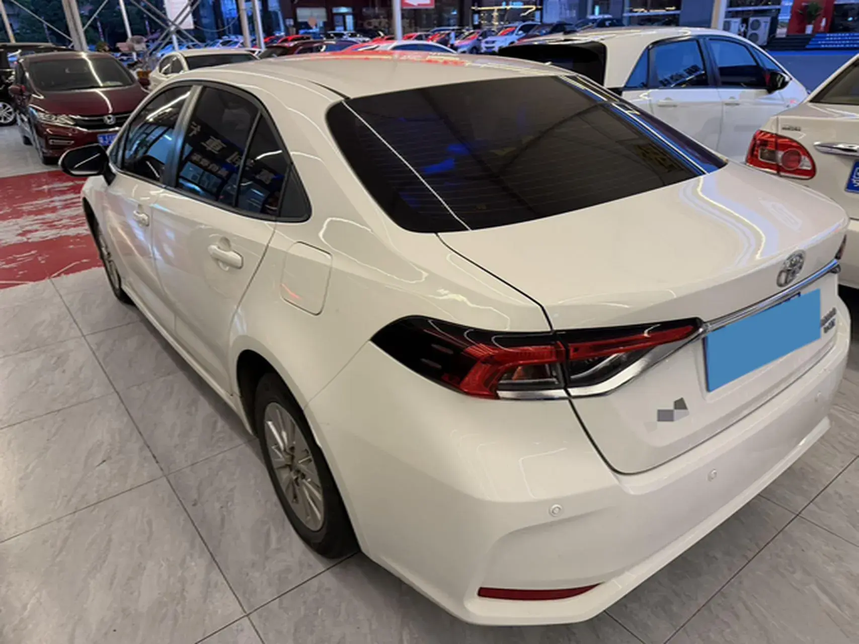 2019 TOYOTA COROLLA thumbnail 3
