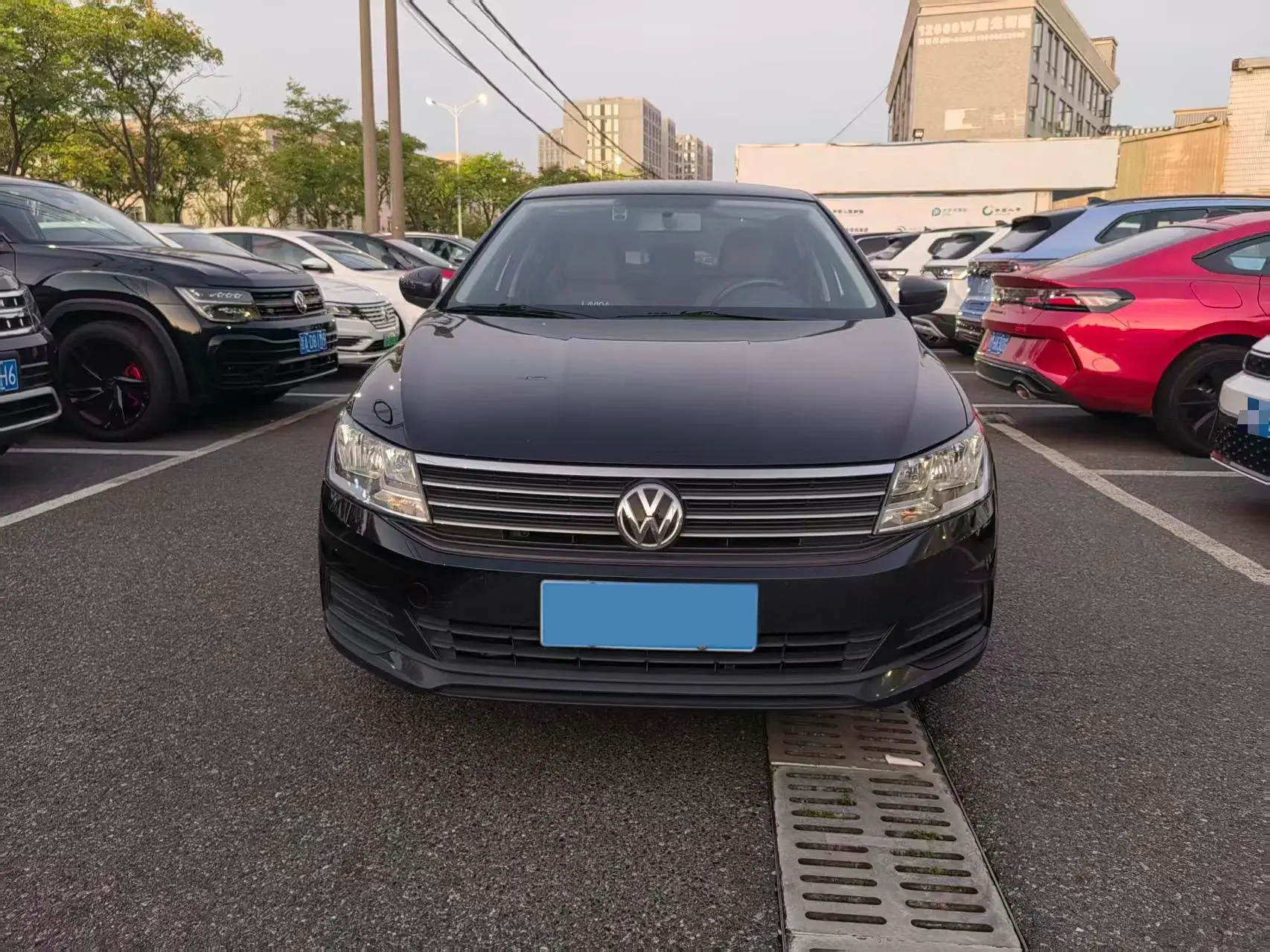 2019 VOLKSWAGEN LAVIDA thumbnail 3