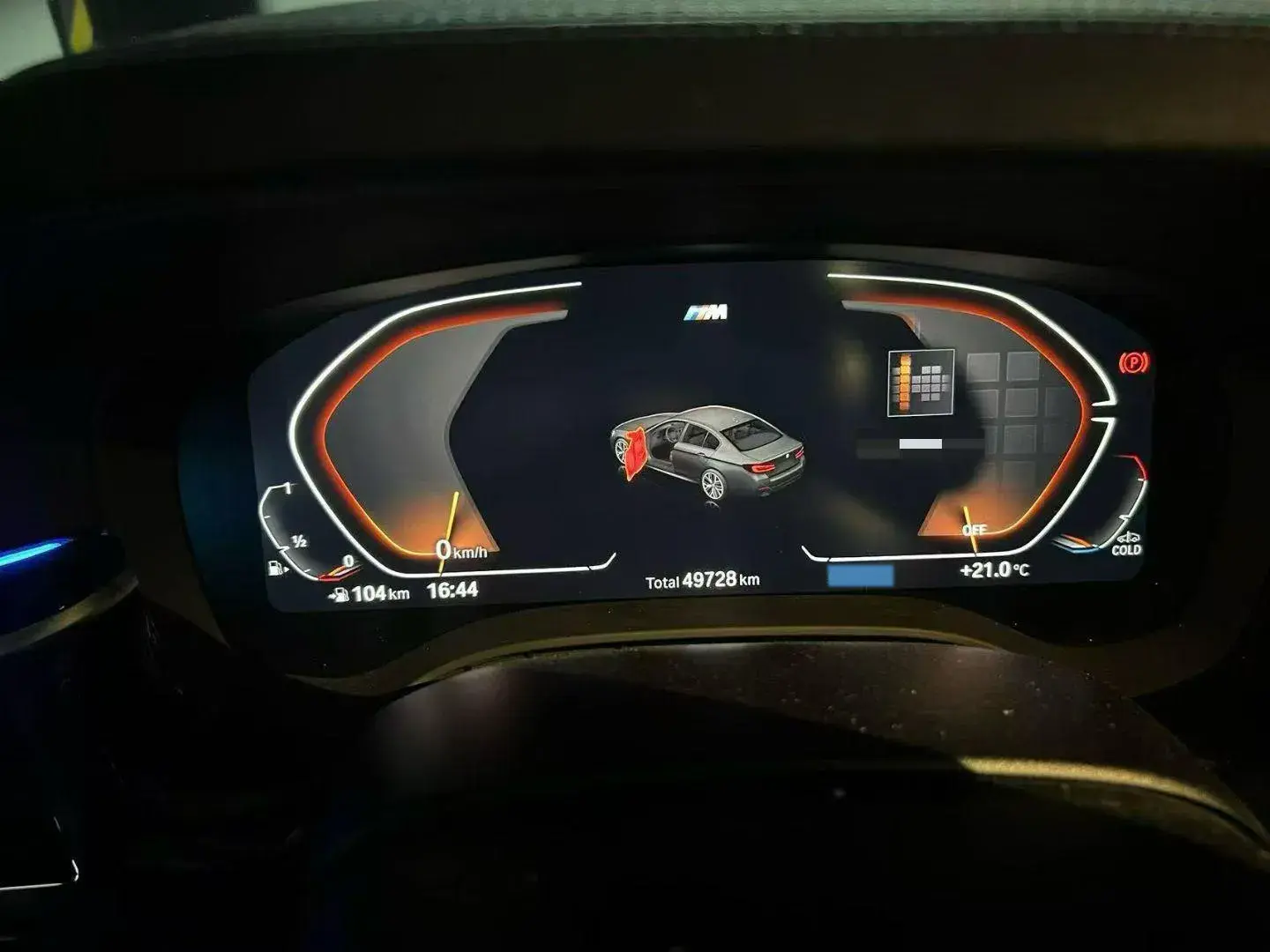 2022 BMW 5 thumbnail 4