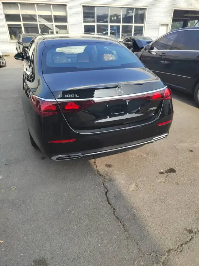 2024 MERCEDES-BENZ E thumbnail 3