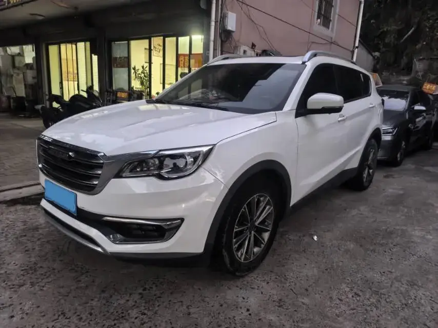 2018 JETOUR X70 view 1