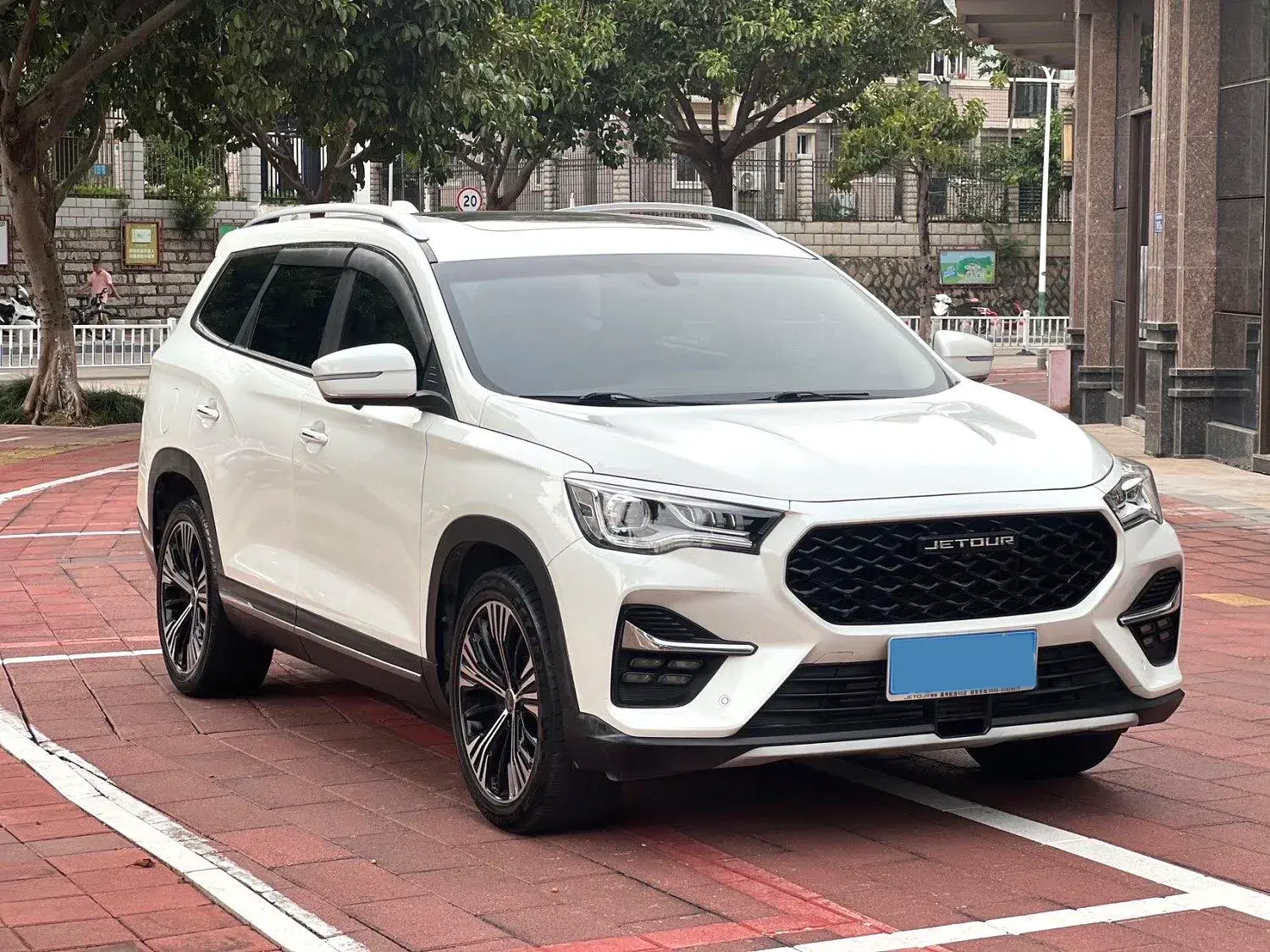 2020 JETOUR X90 thumbnail 3