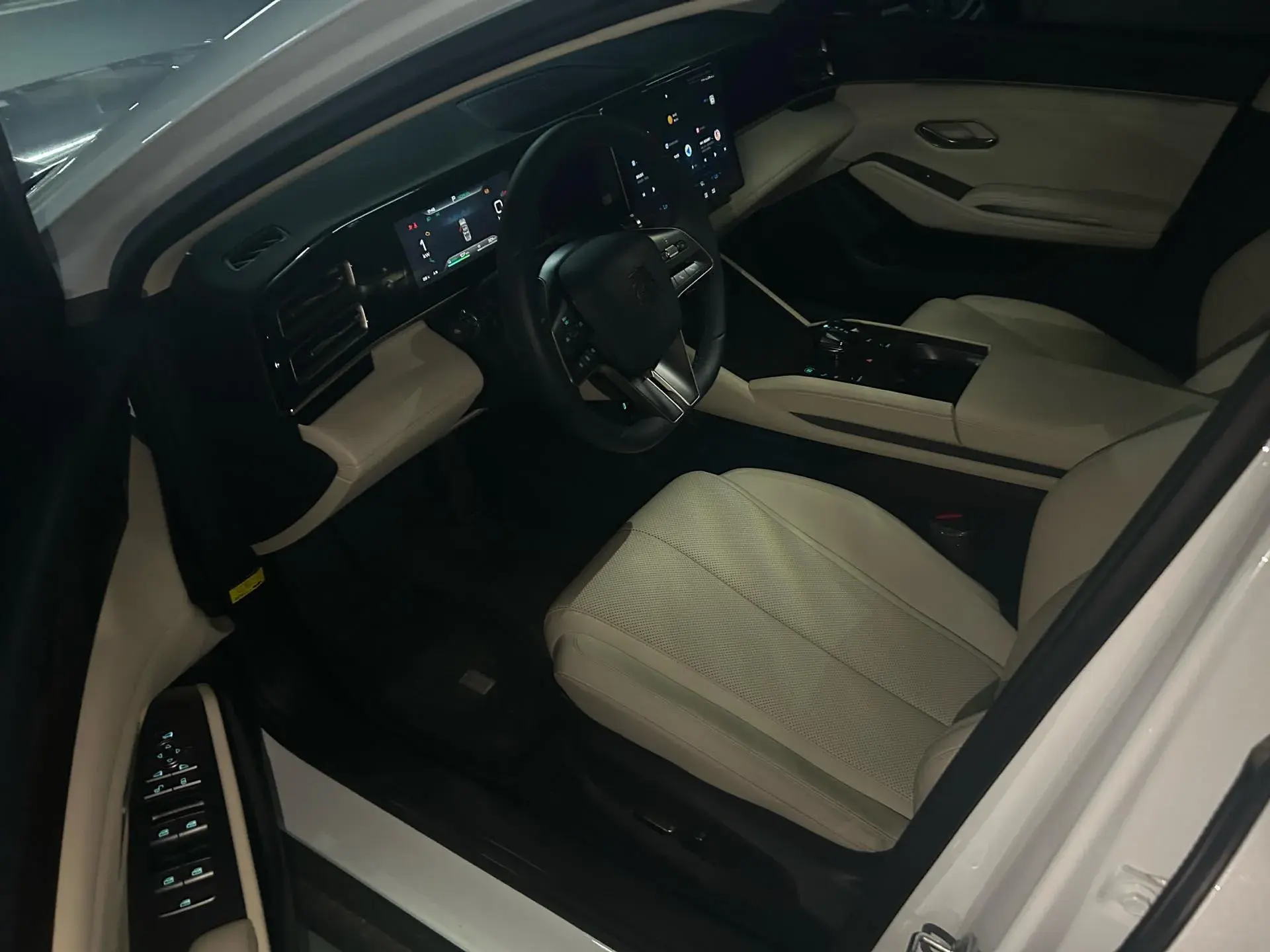 2024 BYD QINL thumbnail 3