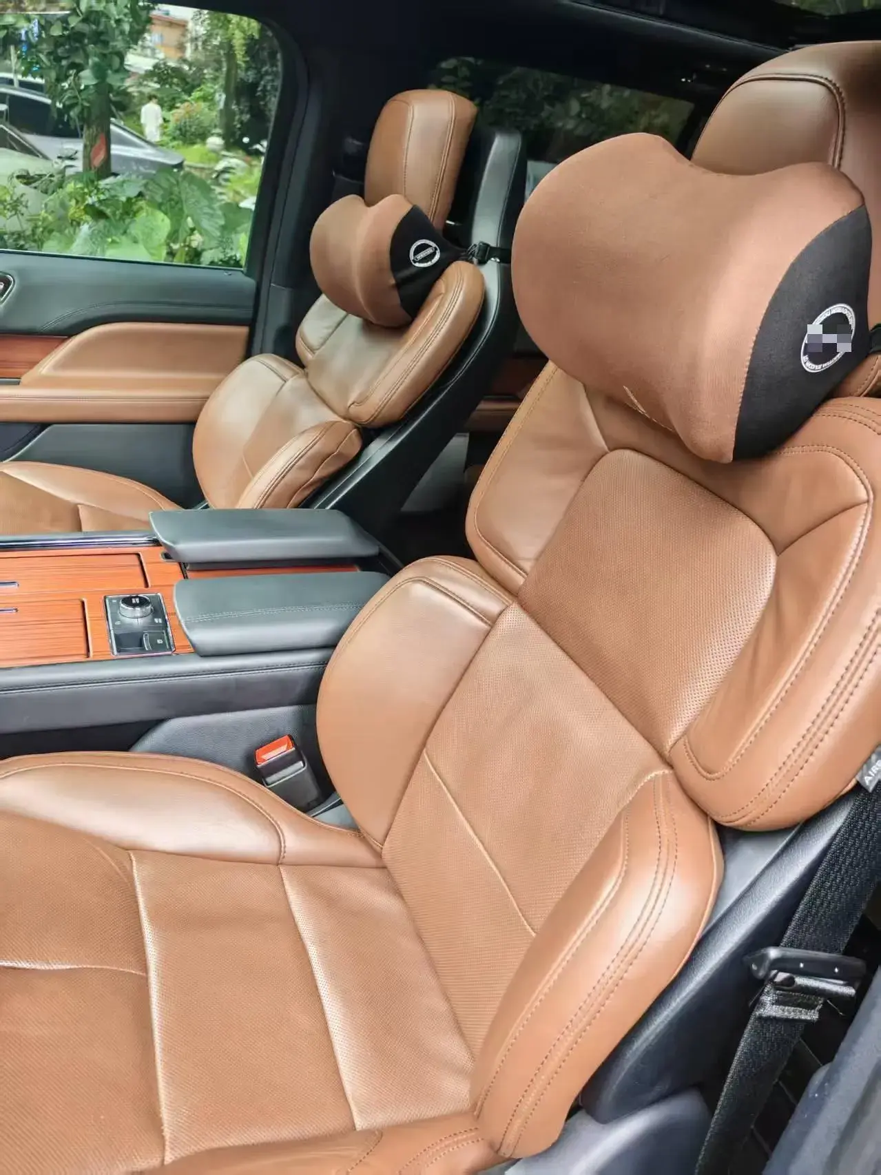 2022 LINCOLN NAVIGATOR thumbnail 4