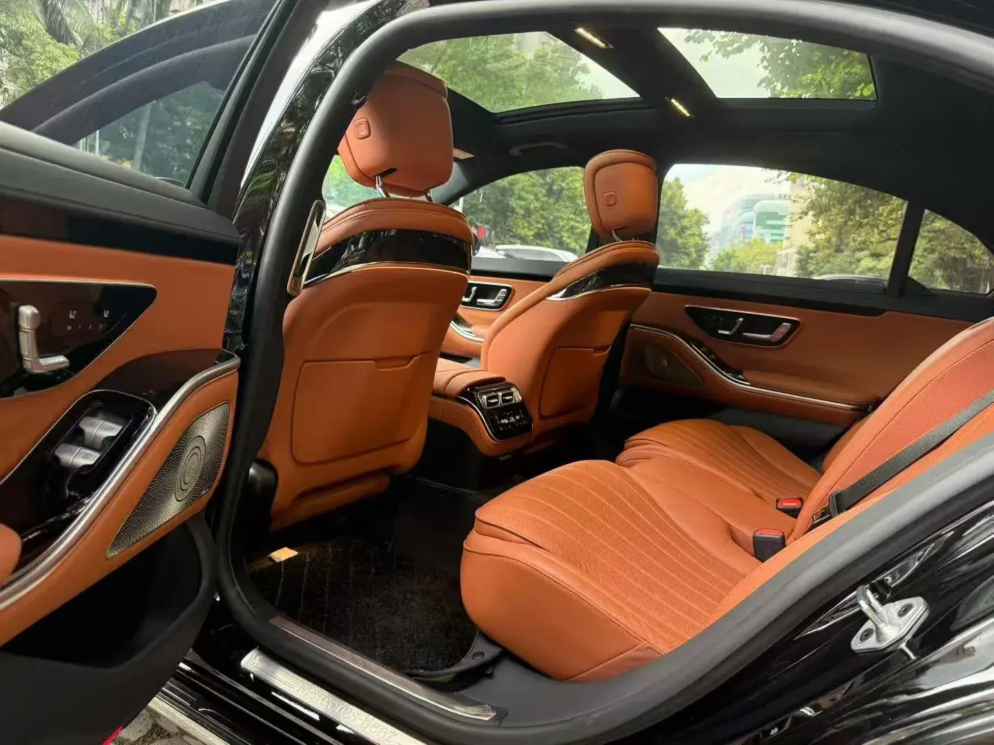 2023 MERCEDES-BENZ S thumbnail 4