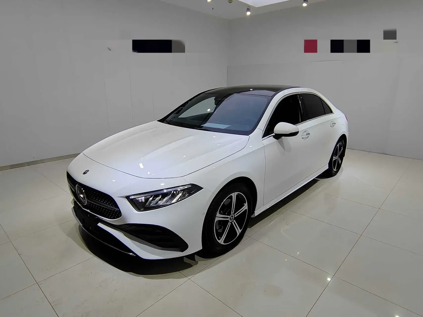 2024 MERCEDES-BENZ A view 1