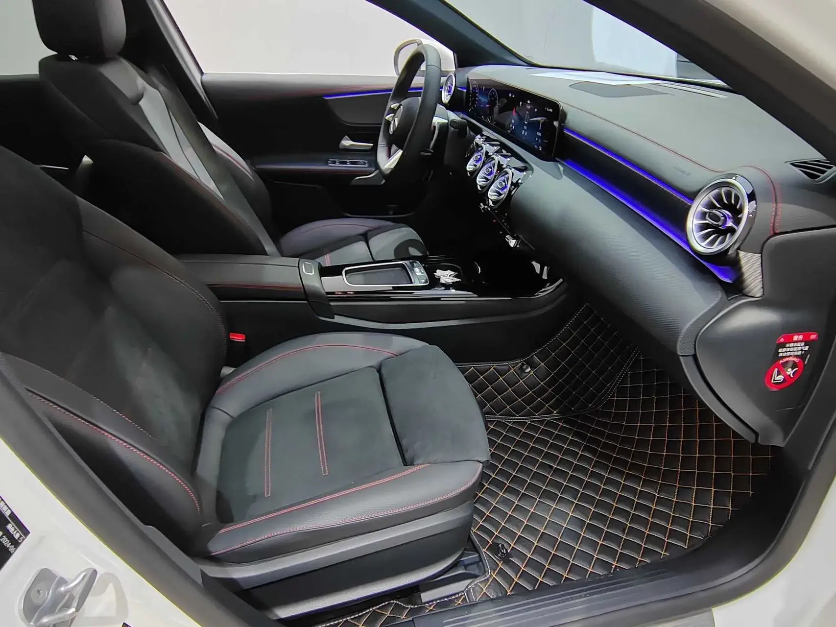 2024 MERCEDES-BENZ A thumbnail 4