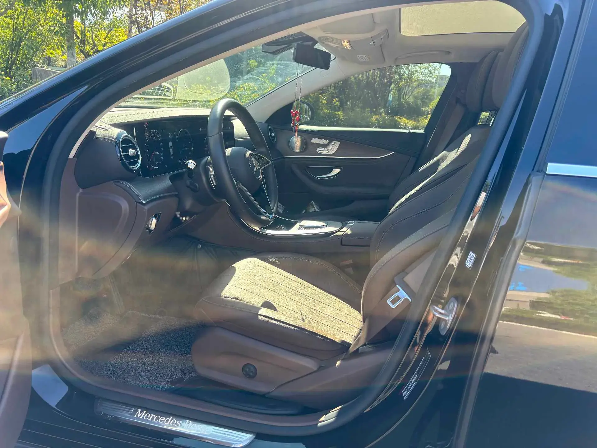 2023 MERCEDES-BENZ E thumbnail 3