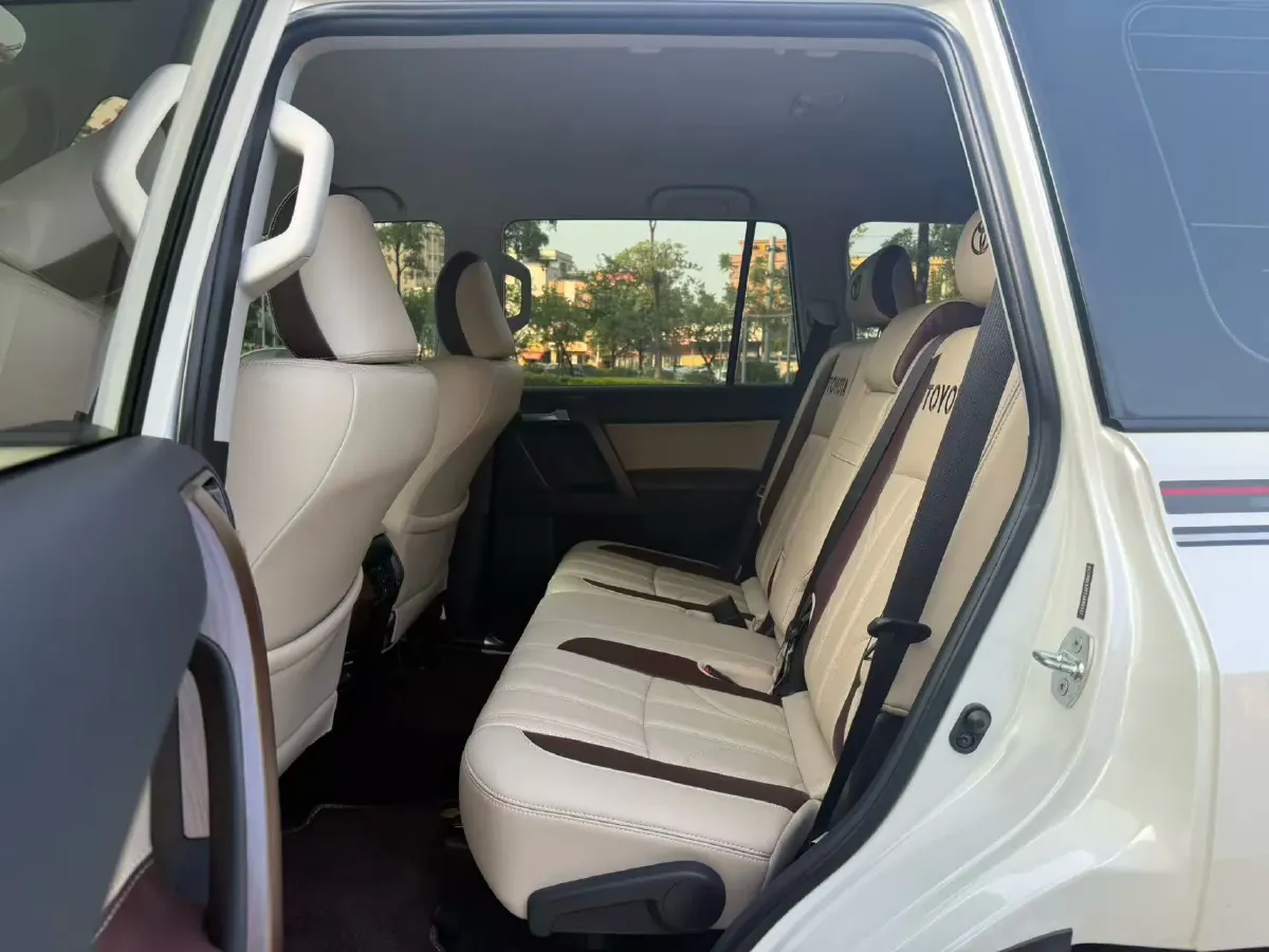 2022 Toyota 86 2.4L 234HP H4 6AT,autocango,china used car exporter,china ev exporter,chinese used car exporter,chinese used ev exporter