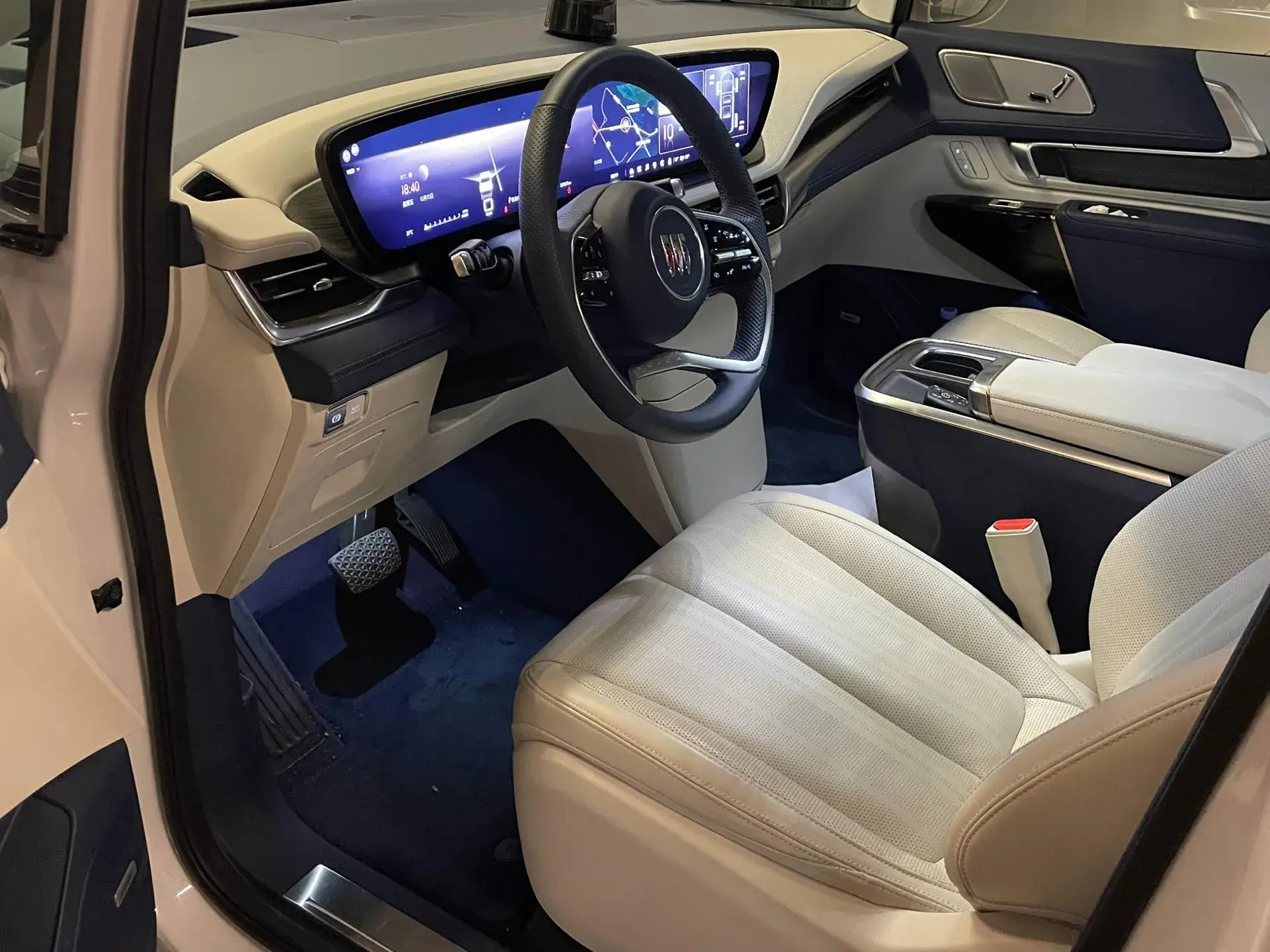 2023 BUICK CENTURY thumbnail 4