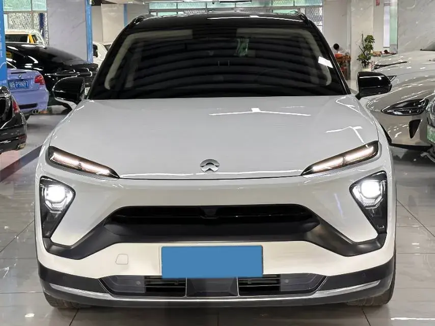 2019 NIO ES6 thumbnail 4