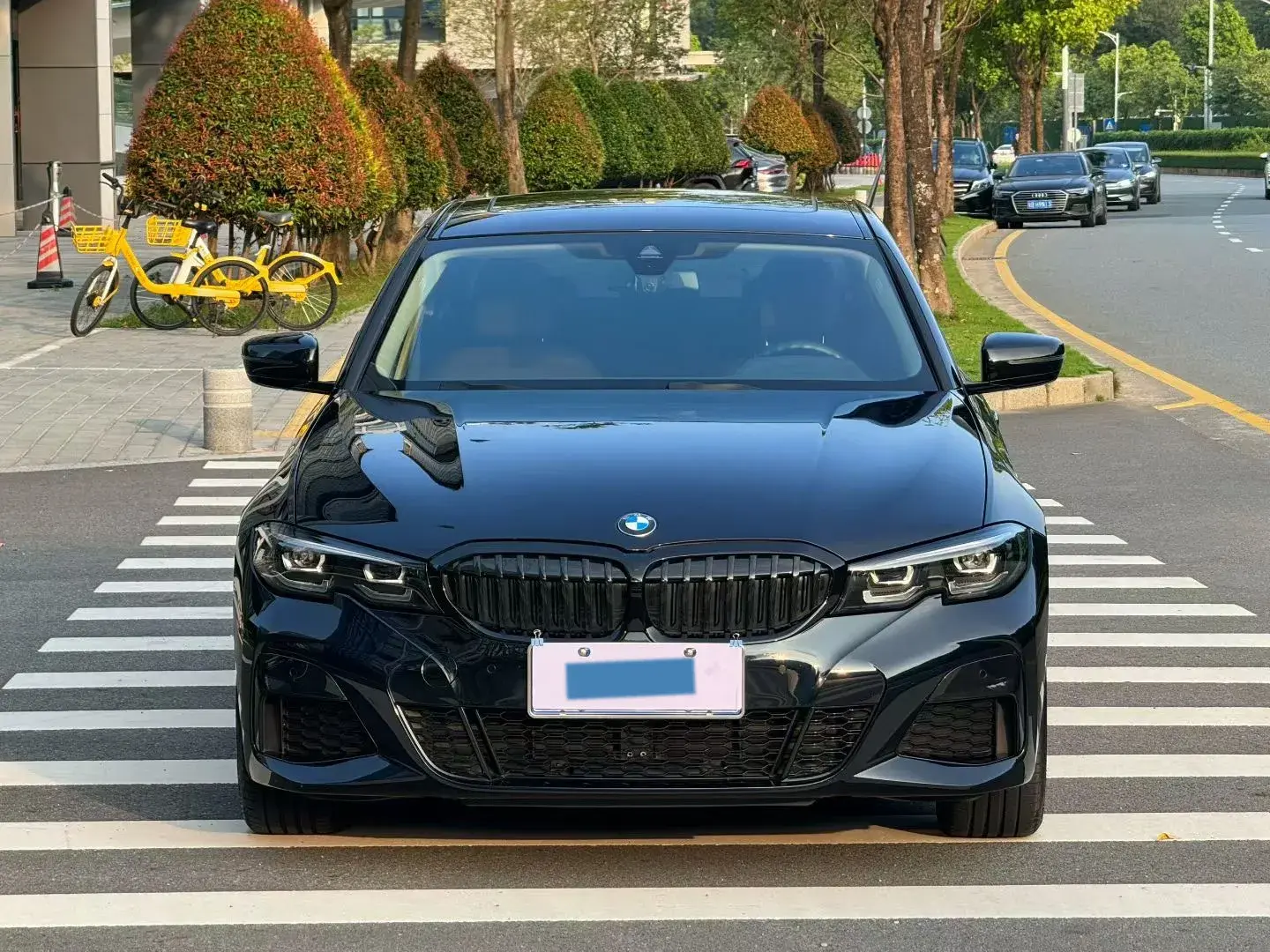2022 BMW 3 thumbnail 2