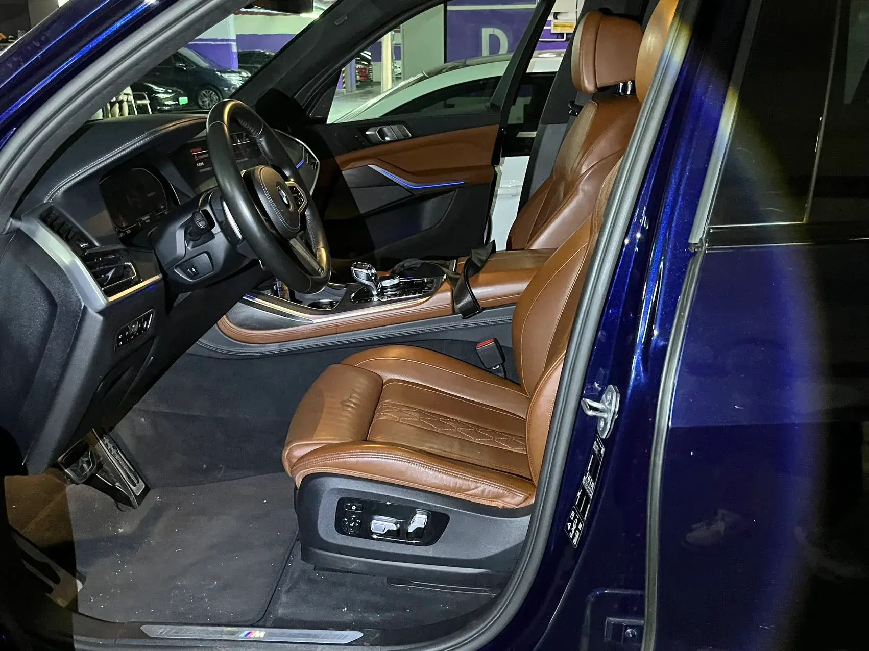 2020 BMW X7 thumbnail 2