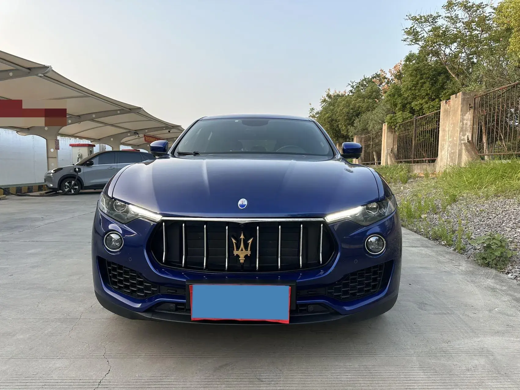 2018 MASERATI LEVANTE thumbnail 2