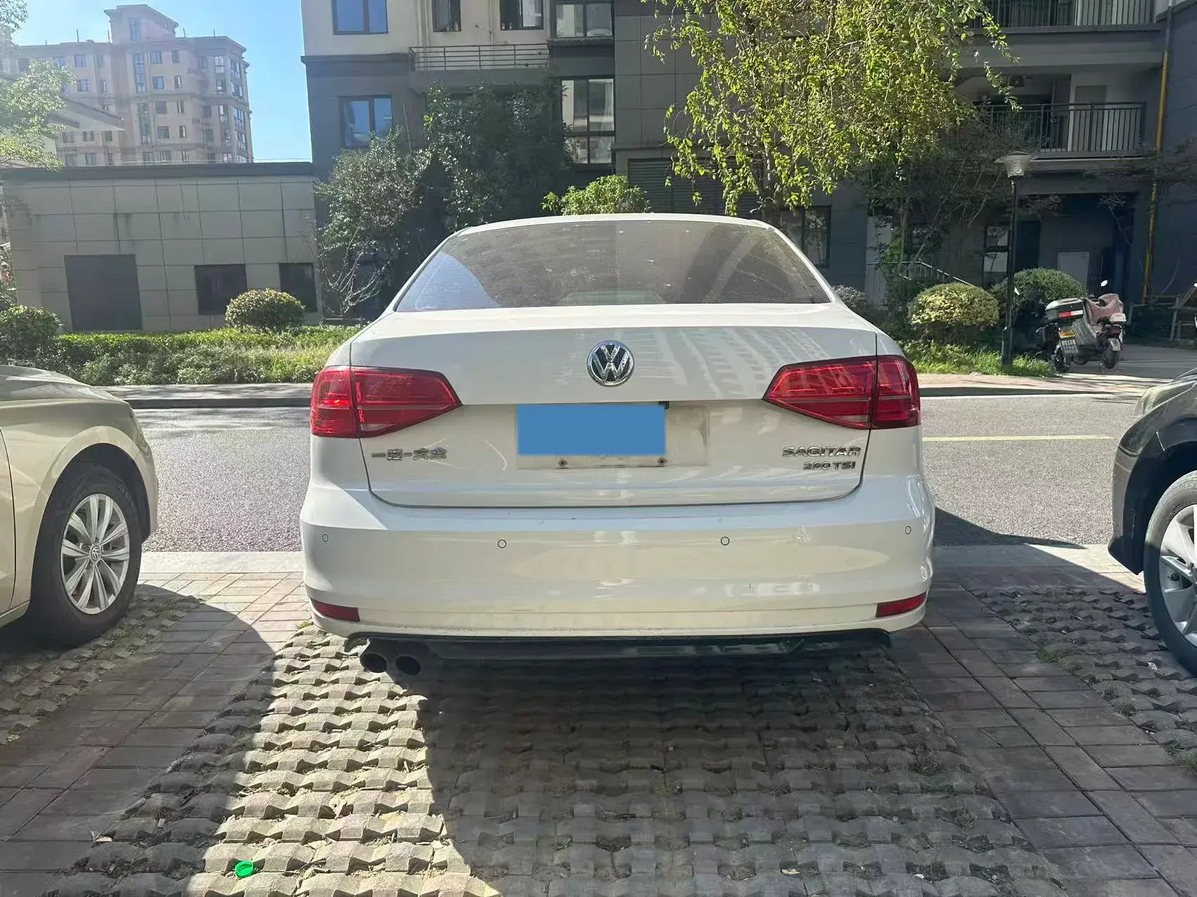 2018 VOLKSWAGEN SAGITAR thumbnail 4