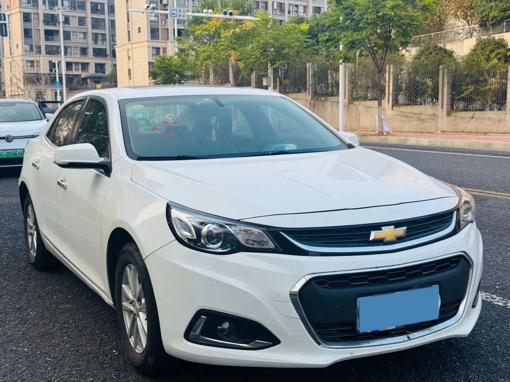 2018 CHEVROLET MALIBU thumbnail 3