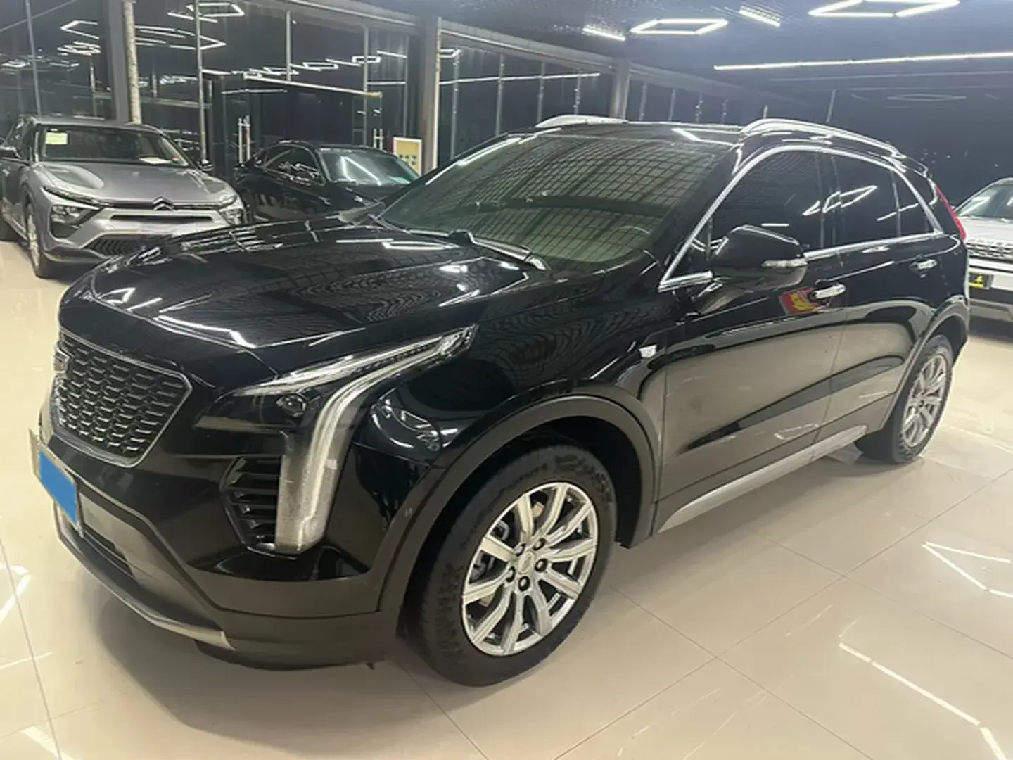 2021 CADILLAC XT4 view 1