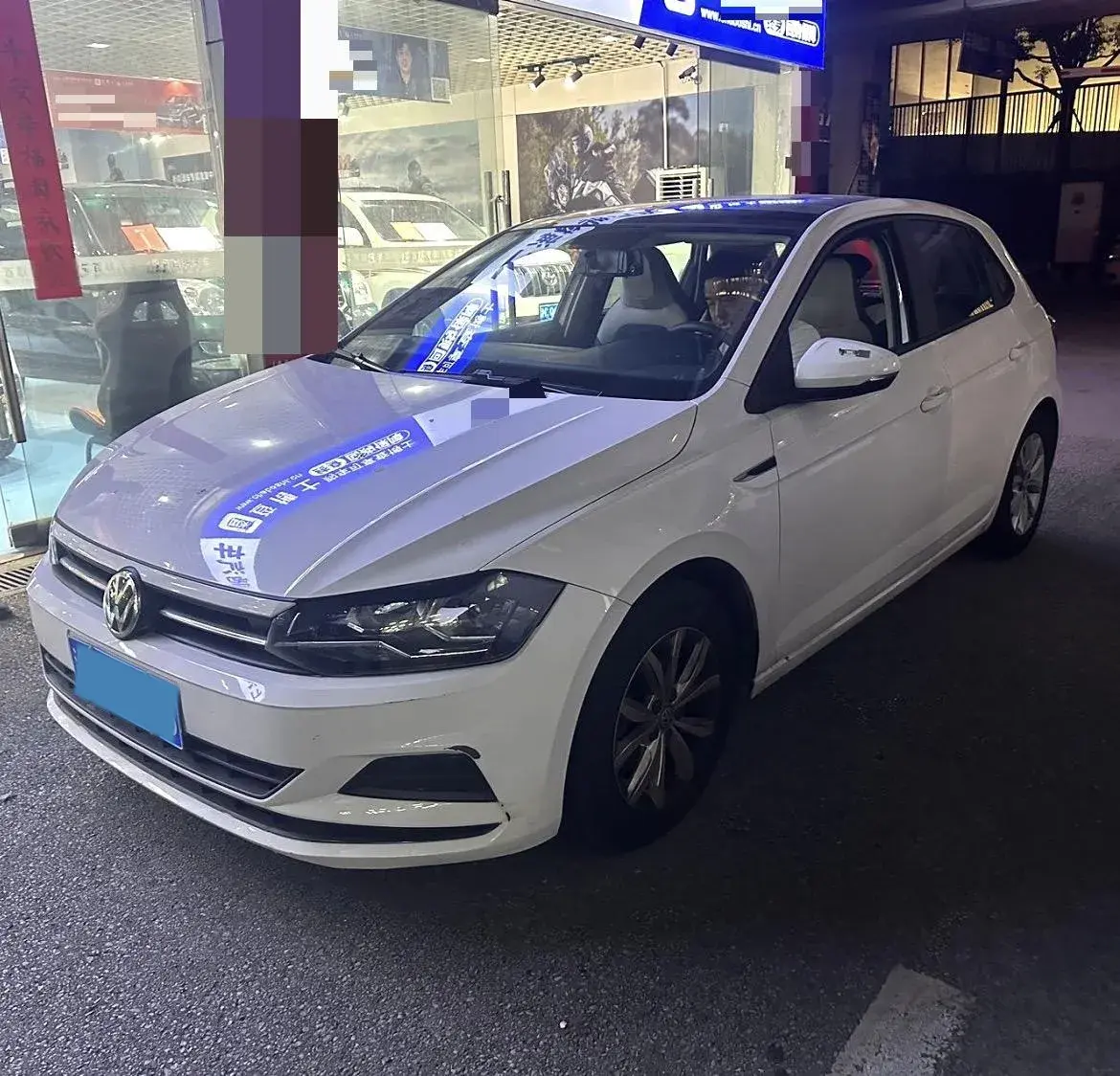 2019 VOLKSWAGEN POLO view 1